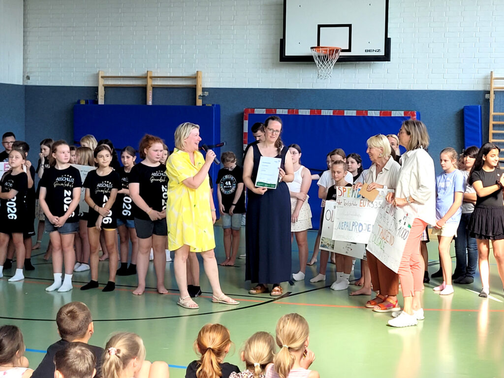 Kreative Aktionen an der Teckschule Wernau = Spenden für kranke Kinder